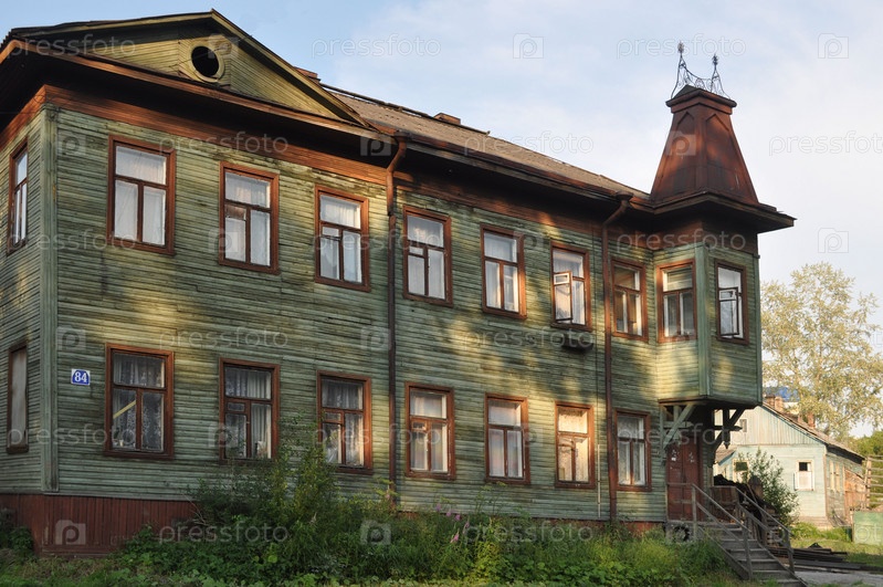 Фотография на тему Деревянный дом, построенный в начале 20 века в ...