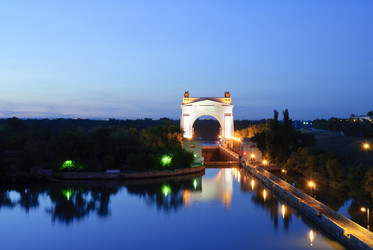 Similar image 302134