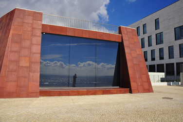 Similar image 353228