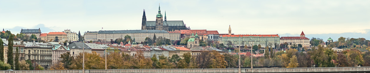 Similar image 407752