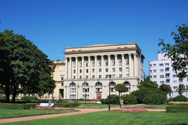 Similar image 412386