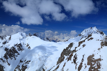 Similar image 423461