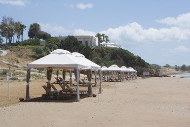 Similar image 493750