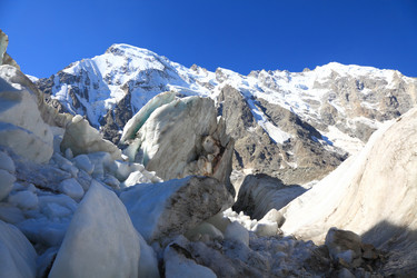 Similar image 496428