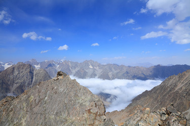 Similar image 496480