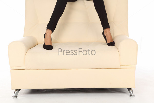 Ноги, лежащей на диване женщины. Стоковое фото № , фотограф Nobilior / Фотобанк Лори