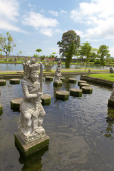 Similar image 549360