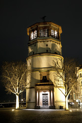 Similar image 558440