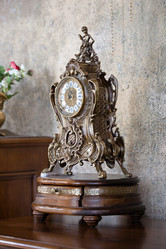 Similar image 563446