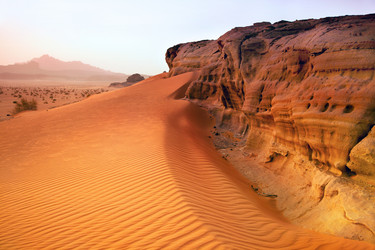 Similar image 589977