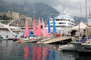 Similar image 627747