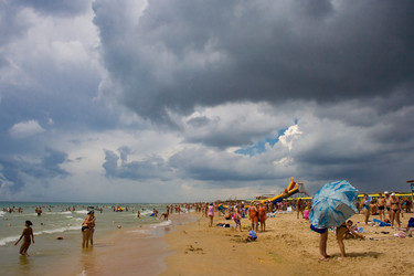 Similar image 711136