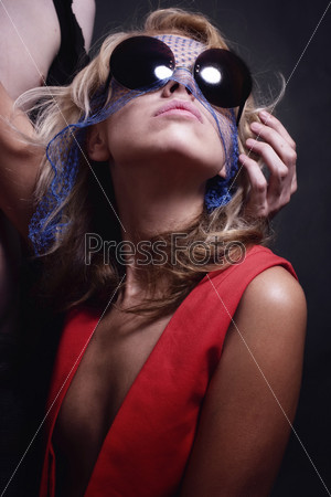 Сексуальные девушки в очках (20 фото) | рукописныйтекст.рф - развлекательный портал