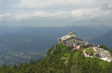 Similar image 813854