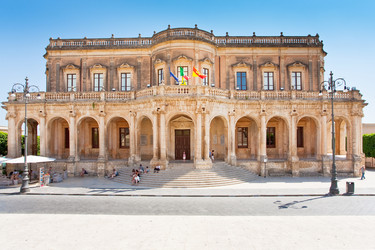 Similar image 823859