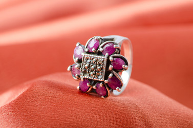 Similar image 835136