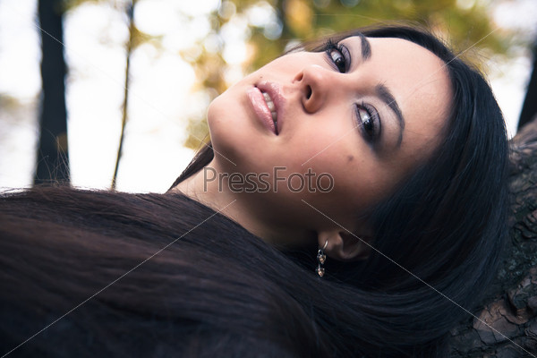 Голая пакистанка с пирсингом в сосках. Фото