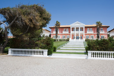 Similar image 919084