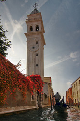 Similar image 1000371