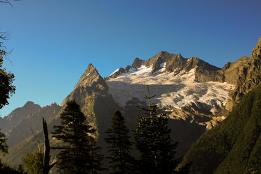 Similar image 952596