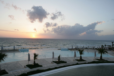 Similar image 976395