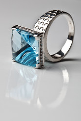 Similar image 1009519