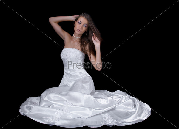 Молодая девушка сняла свадебное платье и дала в попу