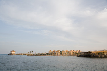 Similar image 1011075