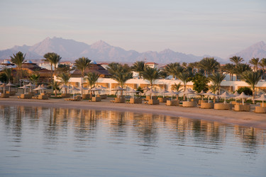 Similar image 1013996