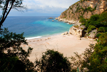 Similar image 1017051