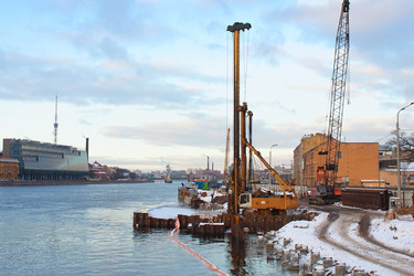 Similar image 1040018