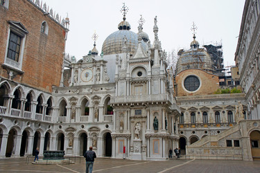 Similar image 1042206