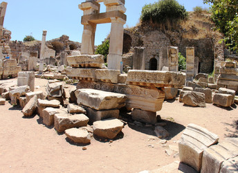 Similar image 1044105