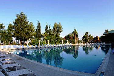 Similar image 1044195