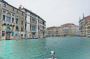 Similar image 1046559