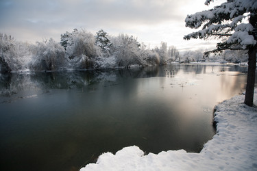 Similar image 1064649