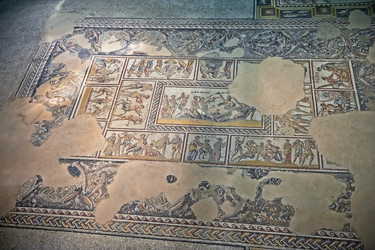 Similar image 1075935