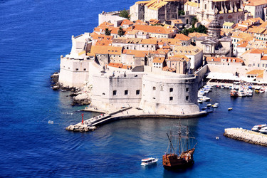 Similar image 1076695