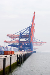 Similar image 1099045