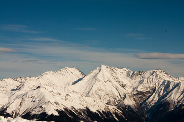 Similar image 1100079