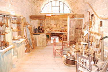 Similar image 1100253