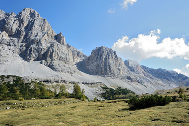 Similar image 1186876