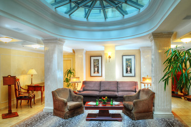 Similar image 1200043