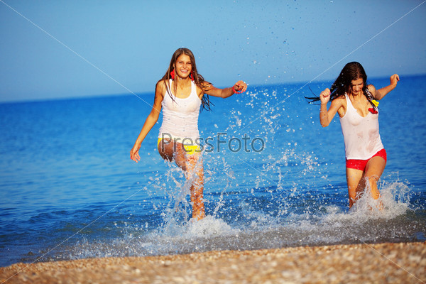 Фото Девушки В Море В Воде