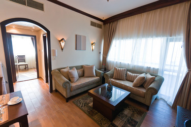 Similar image 1214326