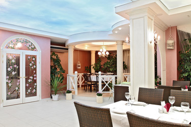 Similar image 1241639