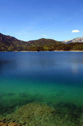 Similar image 1272478