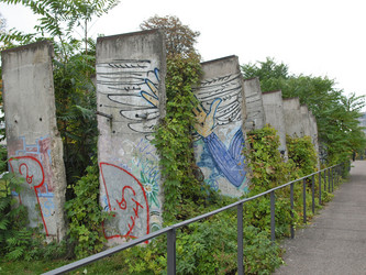 Similar image 1325744