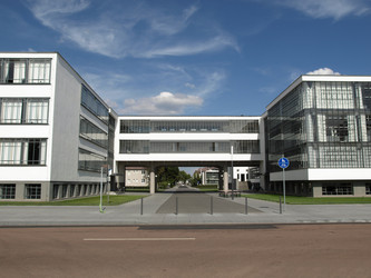 Similar image 1353150