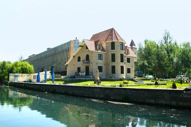 Similar image 1356523